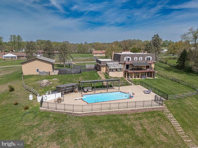 1530 HEATHER HILLS LN, Glen Mills, PA 19342