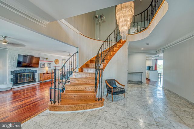 1530 HEATHER HILLS LN, Glen Mills, PA 19342