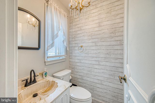 1530 HEATHER HILLS LN, Glen Mills, PA 19342