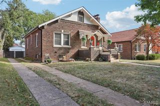 926 Country Club Drive, Pasadena Park, MO 63121