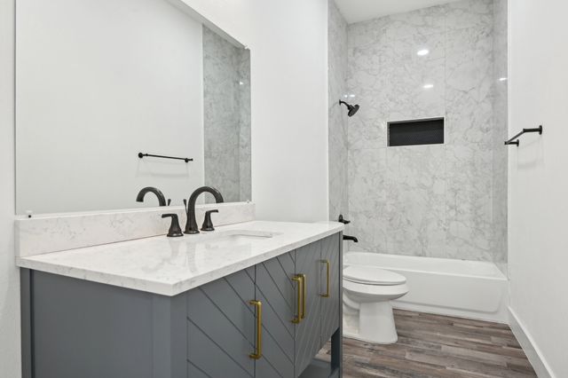 3613 Durango Trail, Granbury, TX 76048