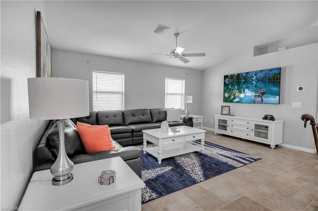 3142 22nd PL, Cape Coral, FL 33904