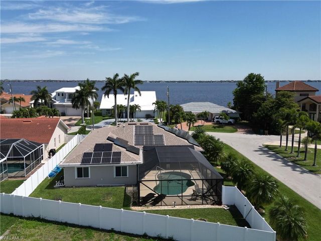 3142 22nd PL, Cape Coral, FL 33904