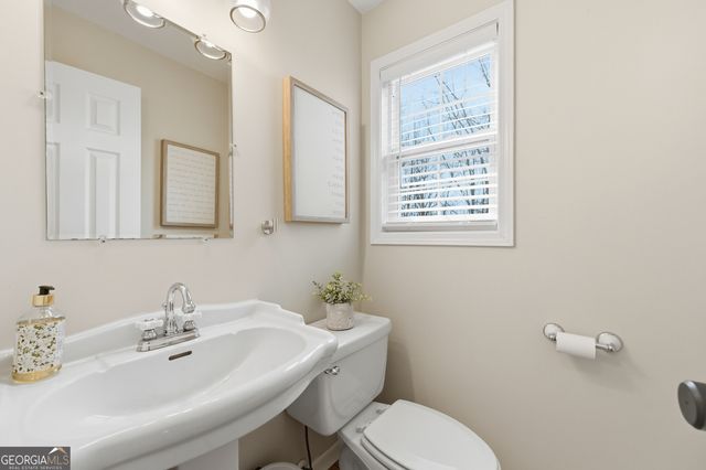 1122 Fieldstone Drive, Canton, GA 30114