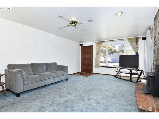 722 Ne 197TH Ave, Portland, OR 97230