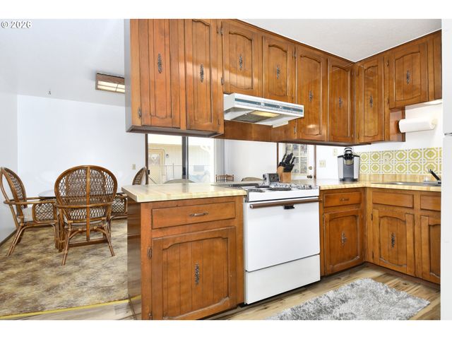 722 Ne 197TH Ave, Portland, OR 97230