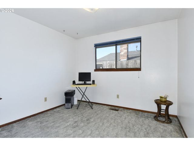 722 Ne 197TH Ave, Portland, OR 97230