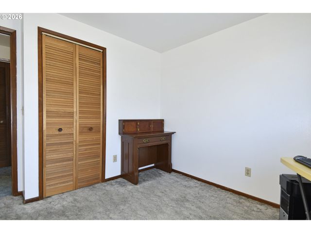 722 Ne 197TH Ave, Portland, OR 97230