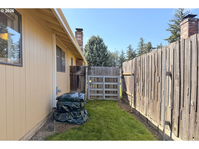 722 Ne 197TH Ave, Portland, OR 97230