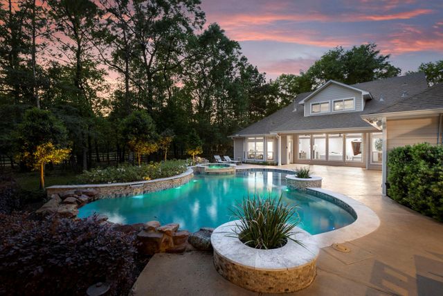 11125 Sunset Avenue, Magnolia, TX 77354