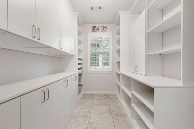 11125 Sunset Avenue, Magnolia, TX 77354