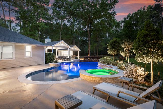 11125 Sunset Avenue, Magnolia, TX 77354