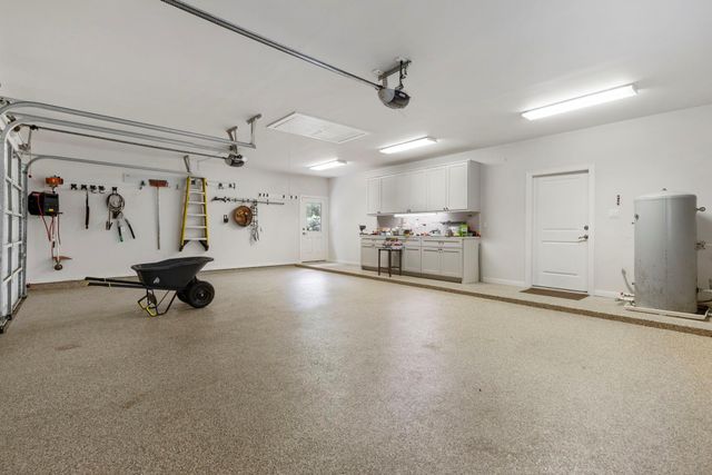 11125 Sunset Avenue, Magnolia, TX 77354