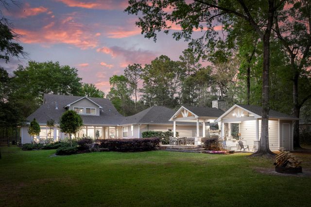 11125 Sunset Avenue, Magnolia, TX 77354