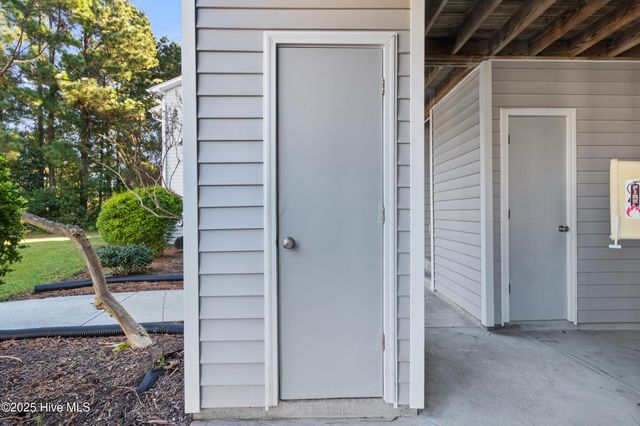 4109 Breezewood Drive Apt 104, Wilmington, NC 28412