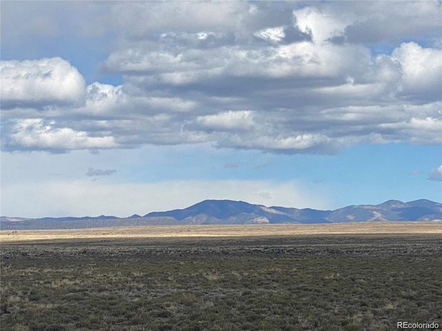 11 9th St., Blanca, CO 81123