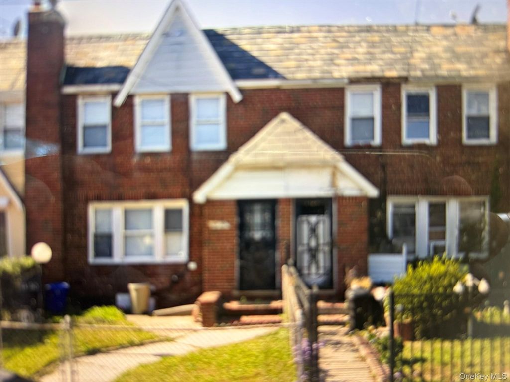 11450 200th Street, Saint Albans, NY 11412