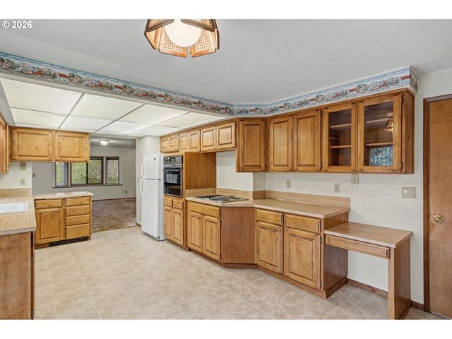 6683 INDIAN SPRINGS Rd Ne, Scotts Mills, OR 97375