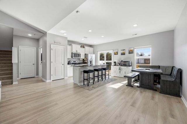 1010 Log Cabin Rd., Loris, SC 29569