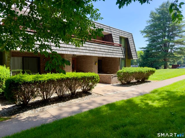 64 Oxbow Drive C2, Glastonbury, CT 06033