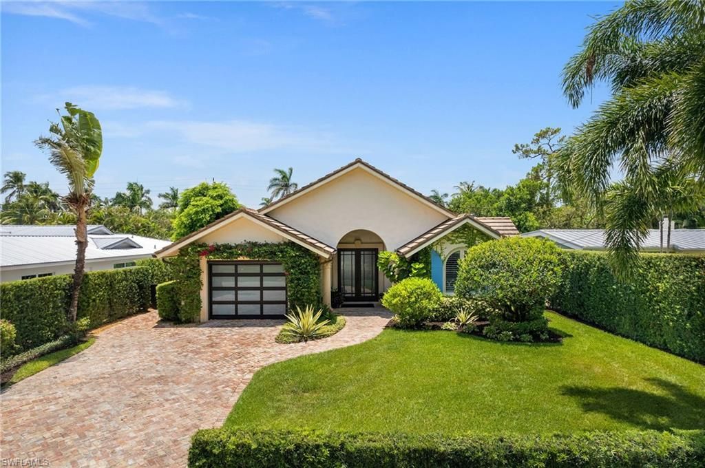 1228 Diana AVE, Naples, FL 34103