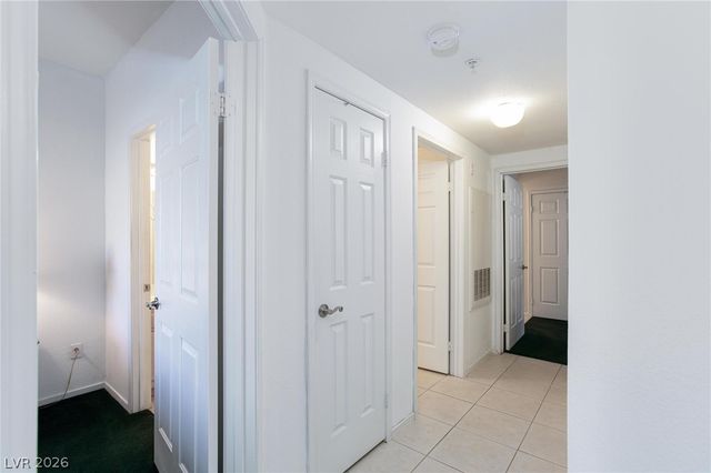 6480 Annie Oakley Drive 511, Las Vegas, NV 89120