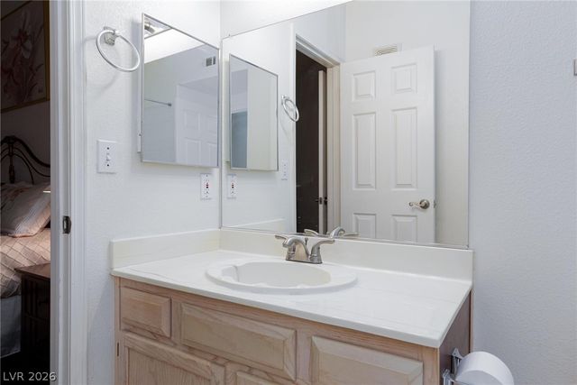 6480 Annie Oakley Drive 511, Las Vegas, NV 89120