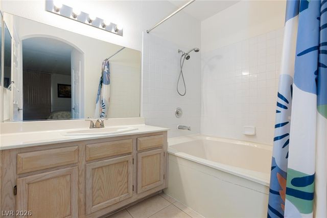 6480 Annie Oakley Drive 511, Las Vegas, NV 89120