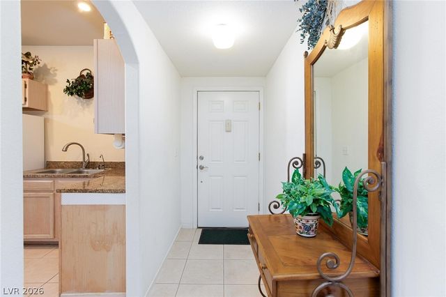 6480 Annie Oakley Drive 511, Las Vegas, NV 89120