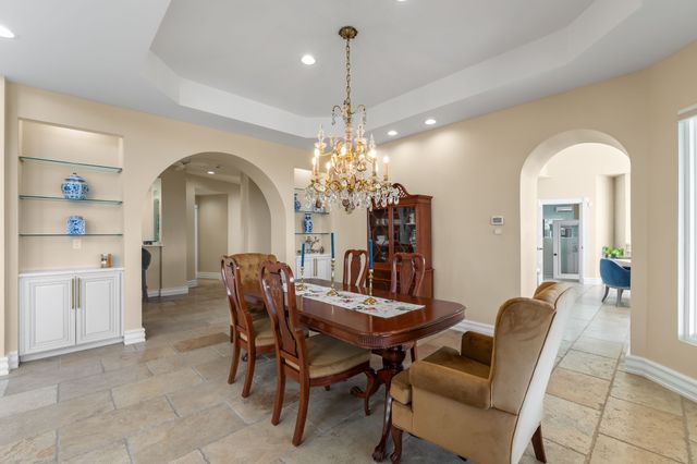 2 Sandia Heights, Albuquerque, NM 87122