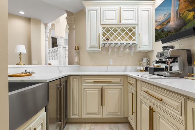 2 Sandia Heights, Albuquerque, NM 87122