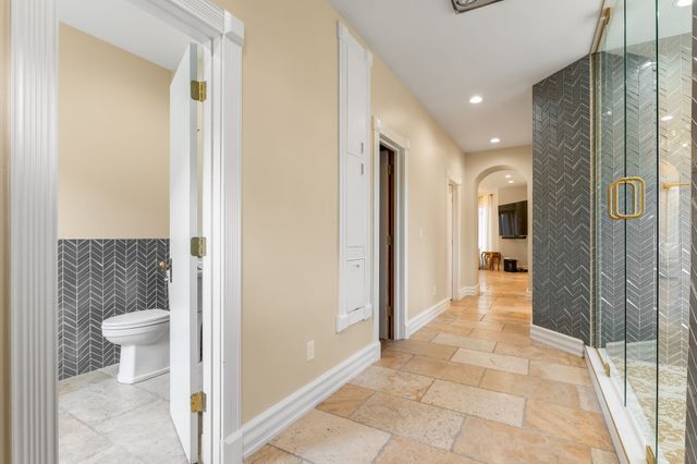 2 Sandia Heights, Albuquerque, NM 87122