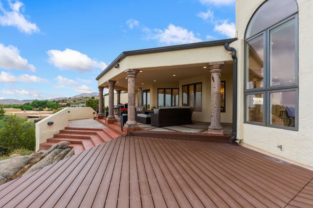 2 Sandia Heights, Albuquerque, NM 87122