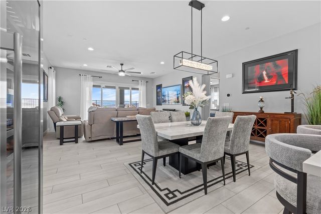 80 Tatahatso Point Street, Henderson, NV 89011