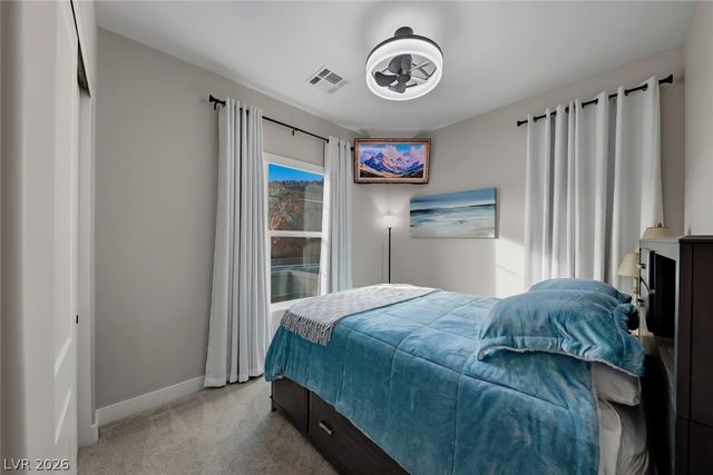 80 Tatahatso Point Street, Henderson, NV 89011