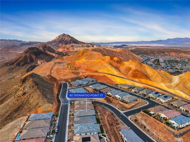 80 Tatahatso Point Street, Henderson, NV 89011