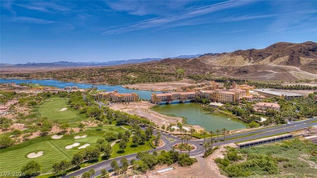 80 Tatahatso Point Street, Henderson, NV 89011