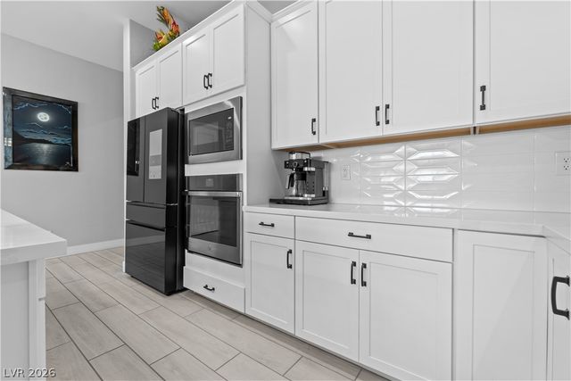 80 Tatahatso Point Street, Henderson, NV 89011