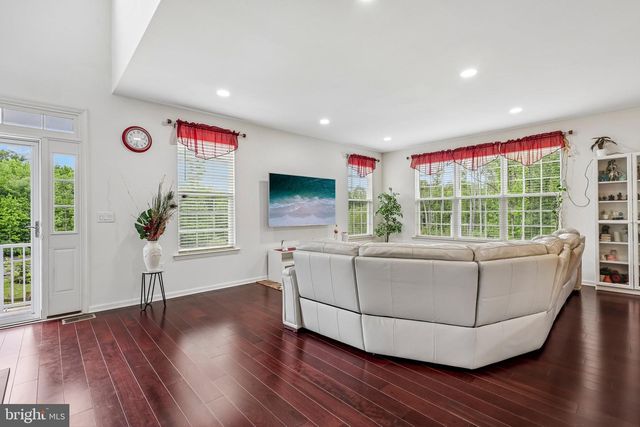 406 ELLSWORTH WAY, Monmouth Junction, NJ 08852