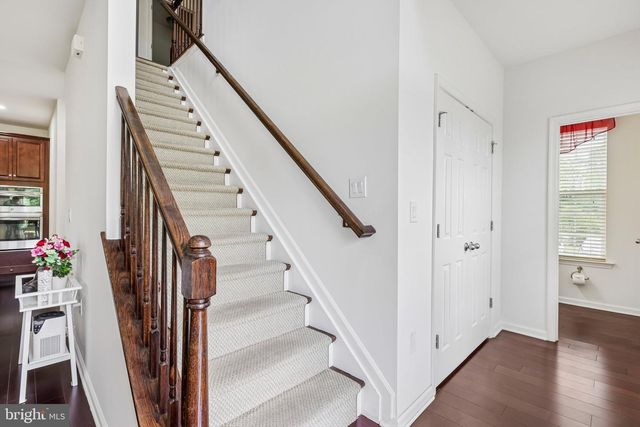 406 ELLSWORTH WAY, Monmouth Junction, NJ 08852