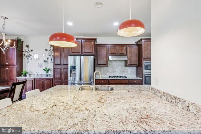 406 ELLSWORTH WAY, Monmouth Junction, NJ 08852