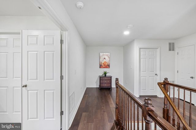 406 ELLSWORTH WAY, Monmouth Junction, NJ 08852