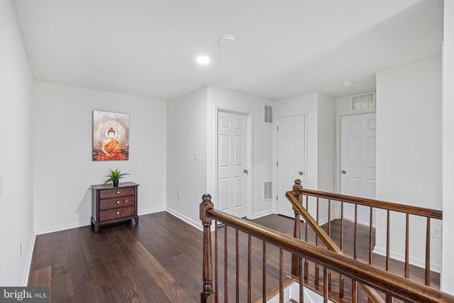 406 ELLSWORTH WAY, Monmouth Junction, NJ 08852