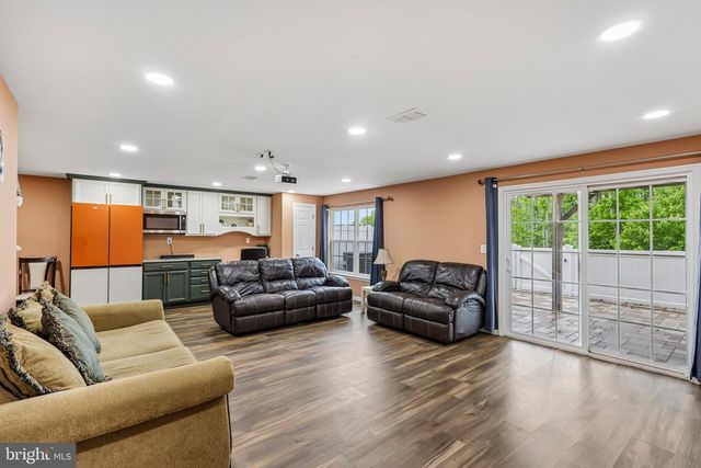 406 ELLSWORTH WAY, Monmouth Junction, NJ 08852