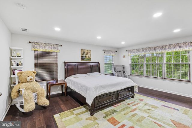 406 ELLSWORTH WAY, Monmouth Junction, NJ 08852
