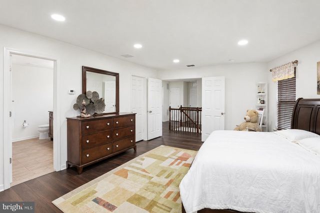 406 ELLSWORTH WAY, Monmouth Junction, NJ 08852