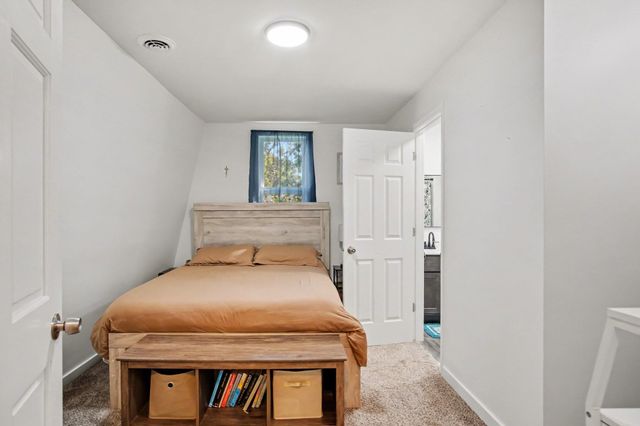 8670 Sparta Avenue NW, Sparta, MI 49345