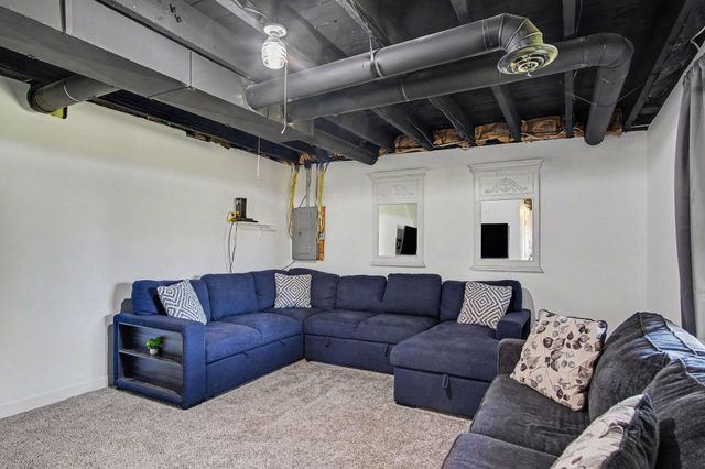 8670 Sparta Avenue NW, Sparta, MI 49345