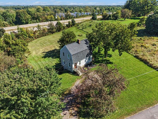 8670 Sparta Avenue NW, Sparta, MI 49345