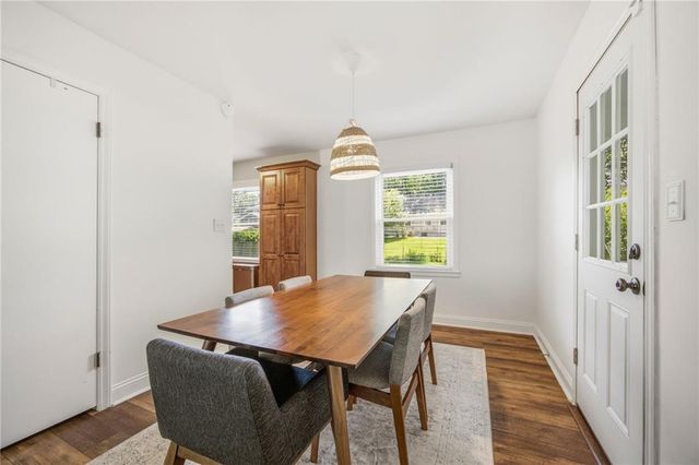 6101 W 76th Street, Prairie Village, KS 66208